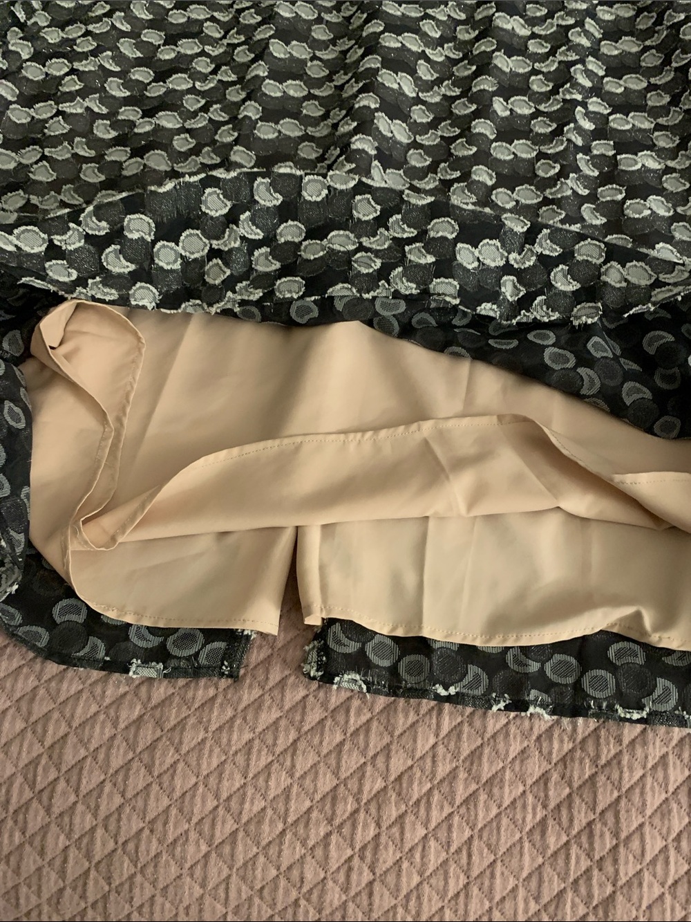 Jewel Badgley Mischka
Ruffle Popover
Halter Maxi
Dress - Picture 7 of 13